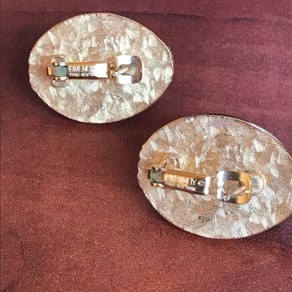 Givenchy oval crystal earrings - Picture 5 of 8